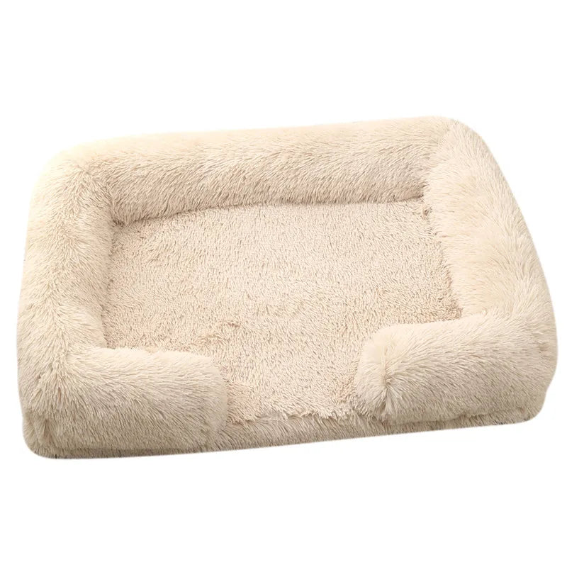 Plüschiges Hundekissen für kleine und große Hunde in Beige