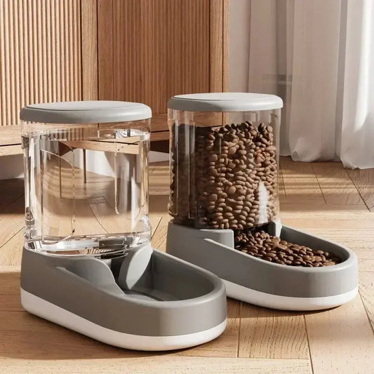 automatischer futter und wasserspender katze in Grau